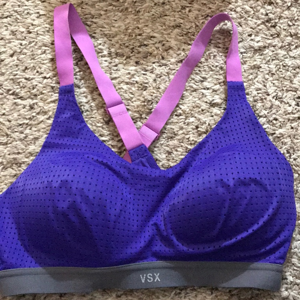 VSX Bra Size 32C